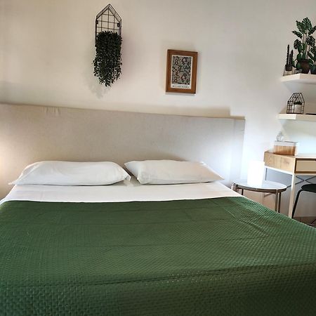 Casa Viola A 900 Mt Dalla Staz. Centrale เปสการา ภายนอก รูปภาพ