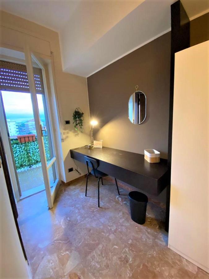 Casa Viola A 900 Mt Dalla Staz. Centrale เปสการา ภายนอก รูปภาพ