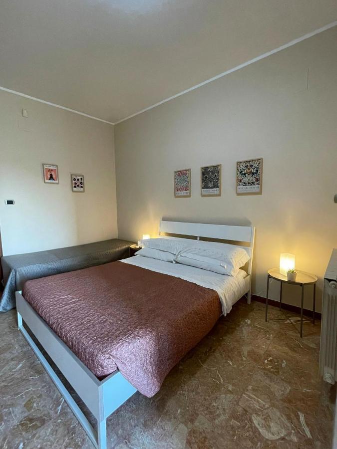Casa Viola A 900 Mt Dalla Staz. Centrale เปสการา ภายนอก รูปภาพ